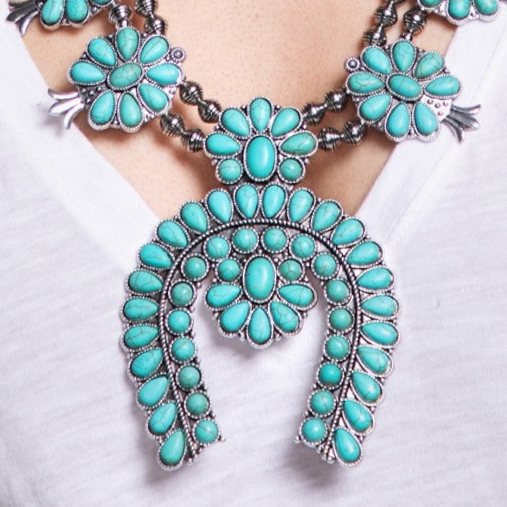 Vintage Style Southwestern Squash Blossom Necklace - Picture 4 of 7
